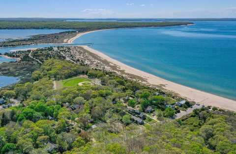 102 Flaggy Hole Road, East Hampton, NY 11937