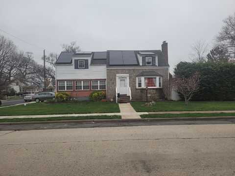 337 W Valley Stream Boulevard, Valley Stream, NY 11580