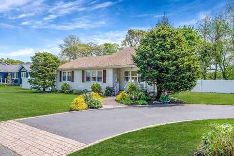 53 Abinet Court, Selden, NY 11784