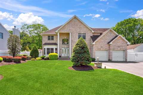4 Millennium Court, Bohemia, NY 11716