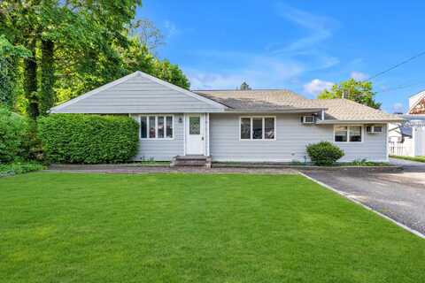 6 Seminole Street, Centerport, NY 11721
