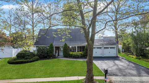 30 Twisting Drive, Lake Grove, NY 11755