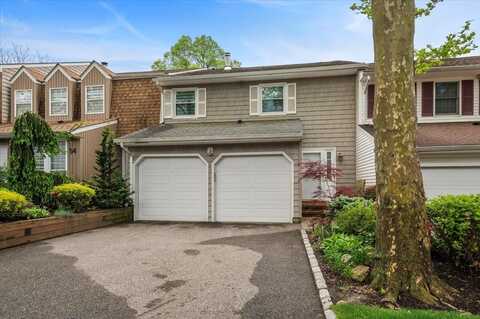 53 Estate Court, Woodbury, NY 11797