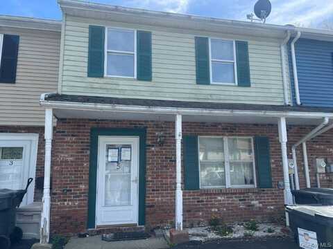 5 Northgate Drive, Walden, NY 12586