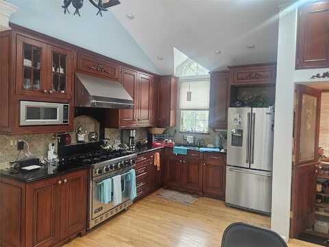 27 Overlook Drive, Mastic, NY 11950