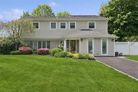 6 Daisy Lane, Commack, NY 11725