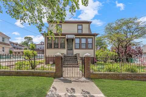 6-10 129th Street, College Point, NY 11356
