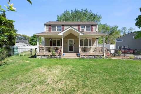 31 Wagon Lane E, Centereach, NY 11720