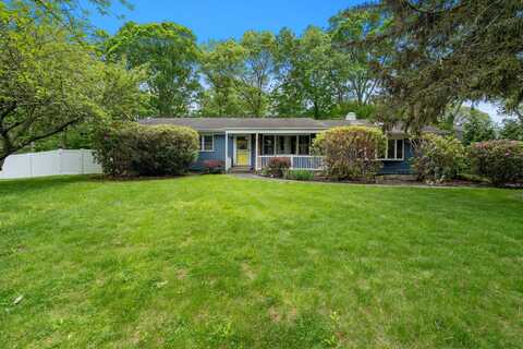 2 Canterbury Court, East Setauket, NY 11733