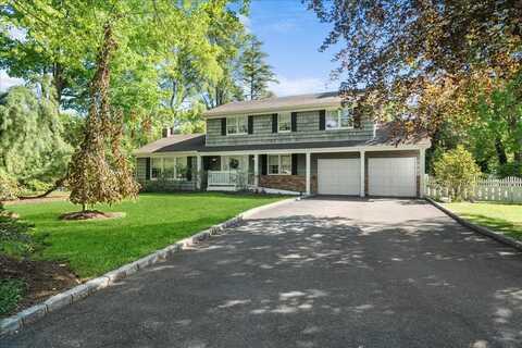 83 River Heights Drive, Smithtown, NY 11787