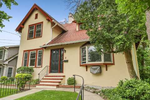 20 Sarles Lane, Pleasantville, NY 10570