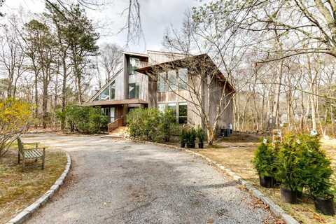 65 Old Country Road, East Quogue, NY 11942