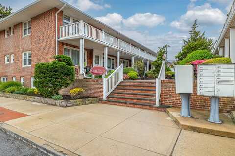 235 W Broadway, Long Beach, NY 11561