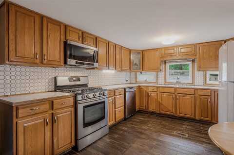 658-f7 Sound Avenue Avenue, Calverton, NY 11933