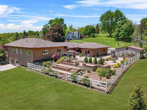 74 Hampton Road, Marlboro, NY 12542