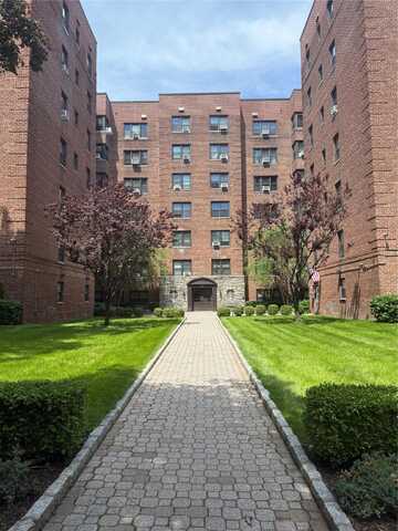 505 E Lincoln Avenue, Mount Vernon, NY 10552