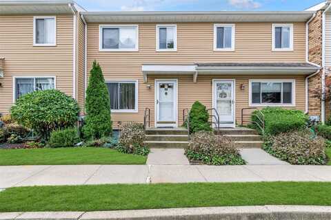 36 Town House Drive, Massapequa Park, NY 11762