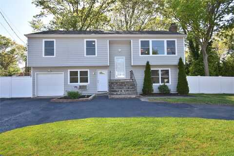 90 Dorchester Road, Ronkonkoma, NY 11779