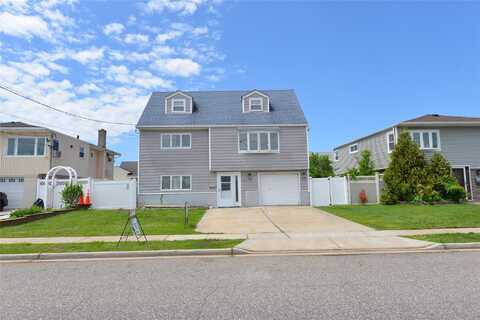 662 S Ocean Avenue, Freeport, NY 11520