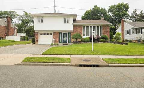 24 Edna Drive, Syosset, NY 11791