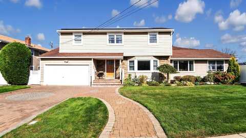72 Tidewater Avenue, Massapequa, NY 11758