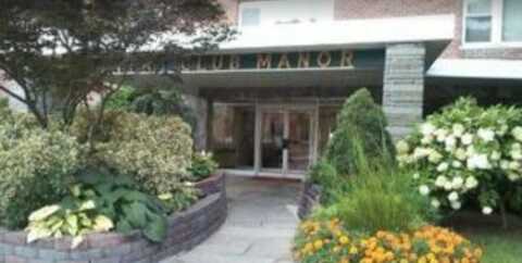 250 W Merrick Road, Freeport, NY 11520