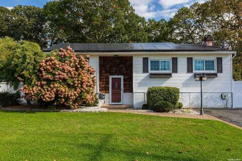 103 Broadway Avenue, Sayville, NY 11782