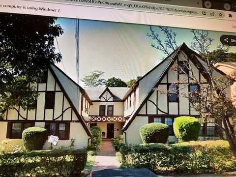 43-20 Hamilton Place, Douglaston, NY 11363