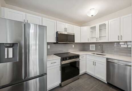 162-30 Powells Cove Blvd Boulevard, Beechhurst, NY 11357