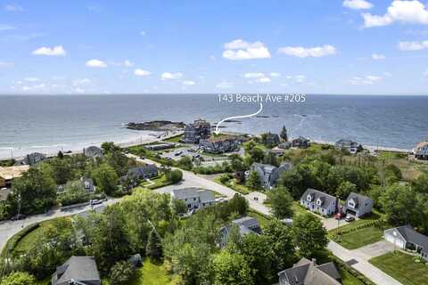 143 Beach Avenue, Kennebunk, ME 04043