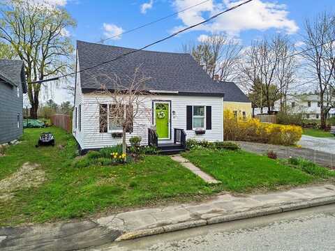 66 Beechwood Street, Thomaston, ME 04861