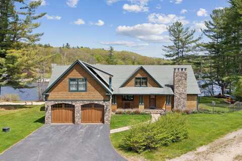 10 Corn Shop Road, Harrison, ME 04040