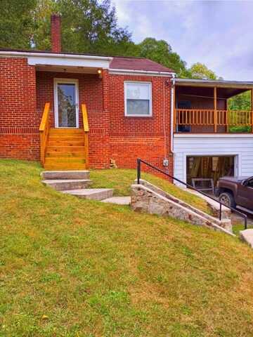 2253 Old Bramwell Rd., BLUEFIELD, WV 24701