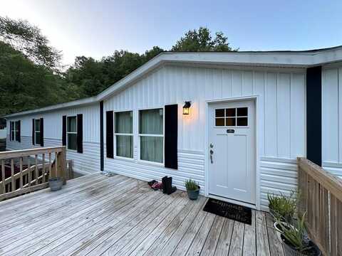 116 Atomic Court, BLUEFIELD, WV 24701