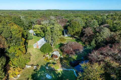 15 Crowell Lane, West Tisbury, MA 02575