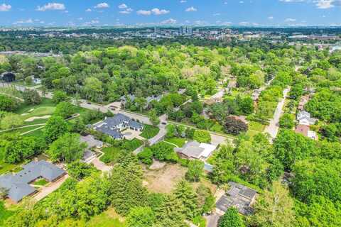 21 Greencroft Drive, Champaign, IL 61821