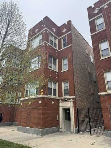 3116 W Douglas Boulevard, Chicago, IL 60623
