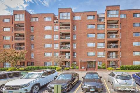 600 Naples Court, Glenview, IL 60025