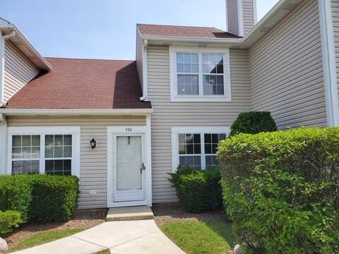 590 LeParc Circle, Buffalo Grove, IL 60089