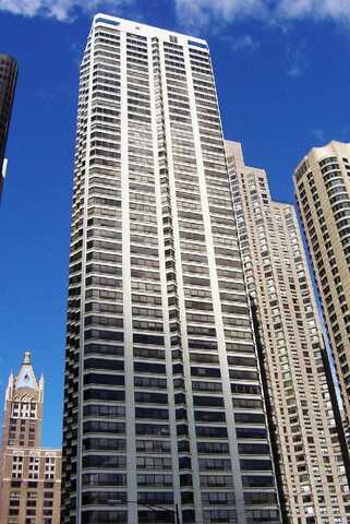 400 E Ohio Street, Chicago, IL 60611