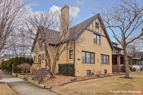 931 Hickory Street, Waukegan, IL 60085