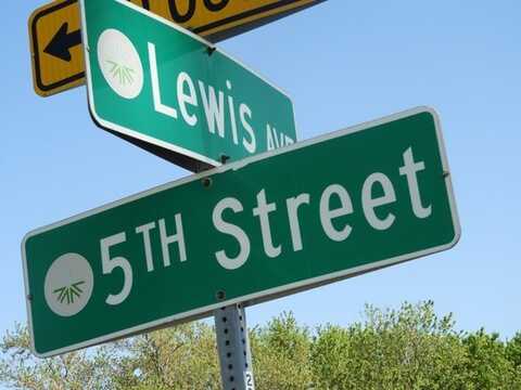 42908 N Lewis Avenue N, Winthrop Harbor, IL 60096