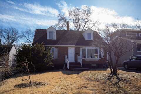 3907 Clearbrook Avenue, McHenry, IL 60050