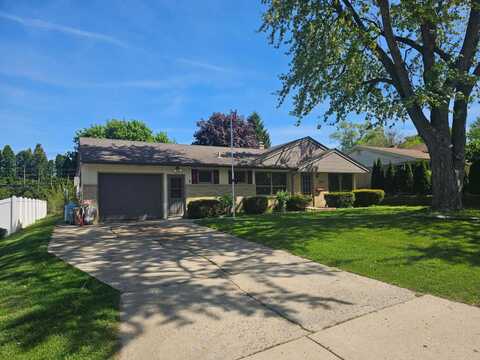 117 April Lane, North Aurora, IL 60542