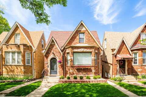 6052 W Eddy Street, Chicago, IL 60634