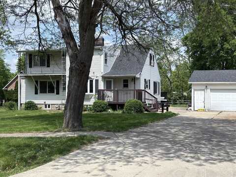 111 Golf View Court, Sandwich, IL 60548