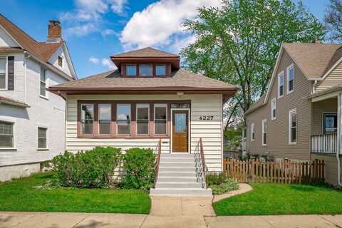 4227 Raymond Avenue, Brookfield, IL 60513