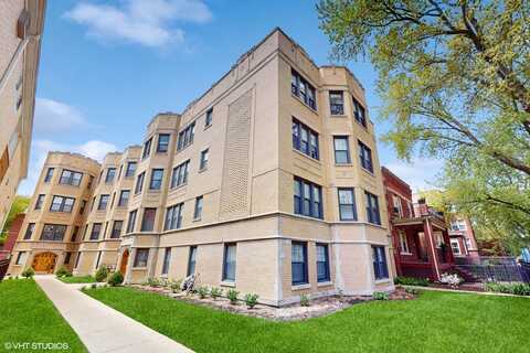 7524 N Winchester Avenue, Chicago, IL 60626