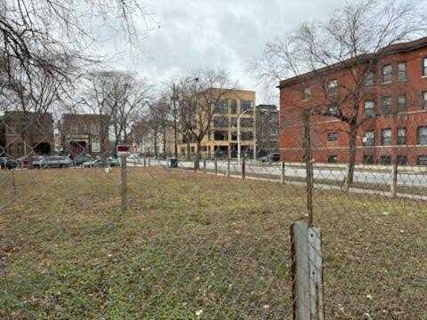 6601 S Minerva Avenue, Chicago, IL 60637