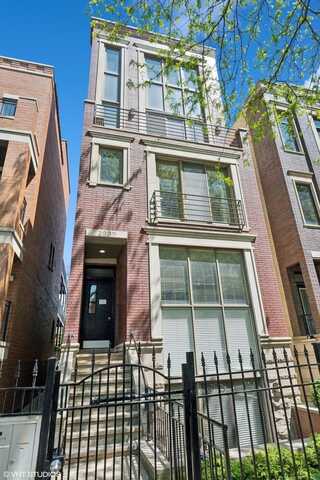 2939 N DAMEN Avenue, Chicago, IL 60618